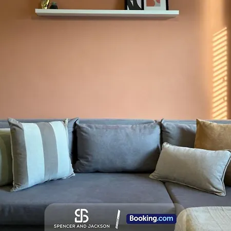 2 Bedroom Spacious Duplex Near The University With Free Parking By Spencer And Jackson Short Lets & Serviced Accommodation Oxford Exterior photo