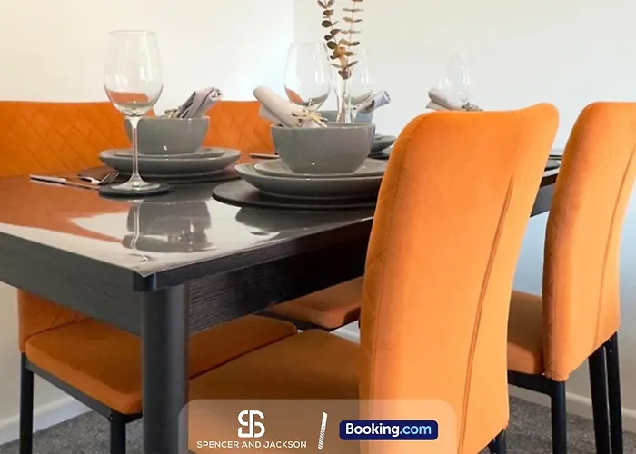 2 Bedroom Spacious Duplex Near The University With Free Parking By Spencer And Jackson Short Lets & Serviced Accommodation Oxford